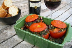 Пълнени домати със спанак