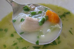 Пилешка супа със зеленчуци