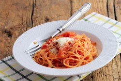 Спагети "Аматричана"