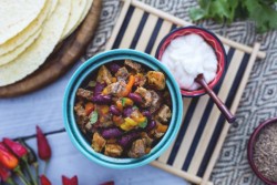 Чили кон карне